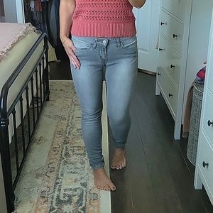 Levi's Gray Wash Skinny Jegging Jeans